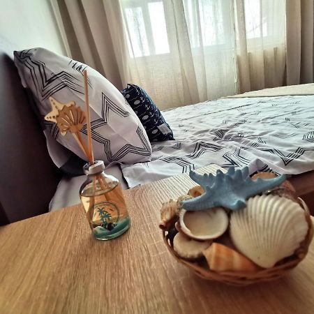 Apartamentul Lui Matei Constança Exterior foto